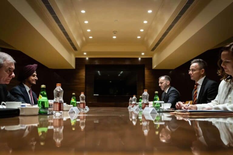 Rendkívüli hírt közölt az Apollo Tyresről a külgazdasági miniszter