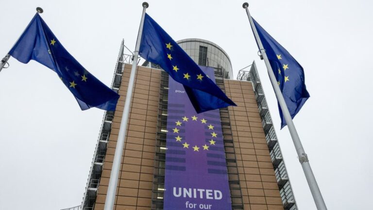 Magyarországot az embercsempészésre vonatkozó uniós szabályok megsértése miatt