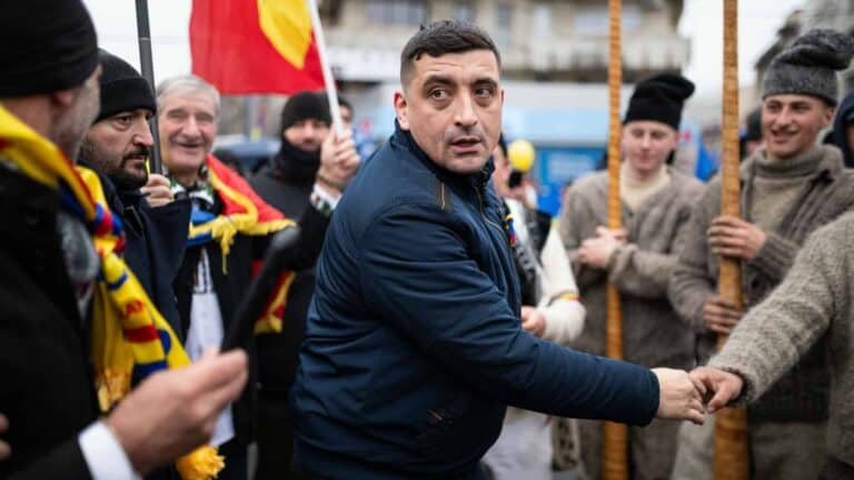 Román elnökválasztás – Rendkívül szoros küzdelmet vetít előre a legújabb felmérés a versenyben maradt két jelölt között