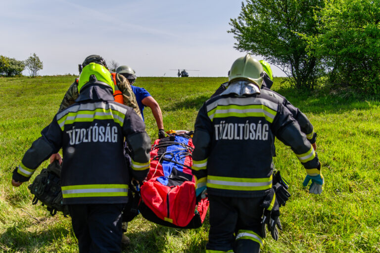 Légi baleset történt Nógrádban, de szerencsére csak egy gyakorlat keretében