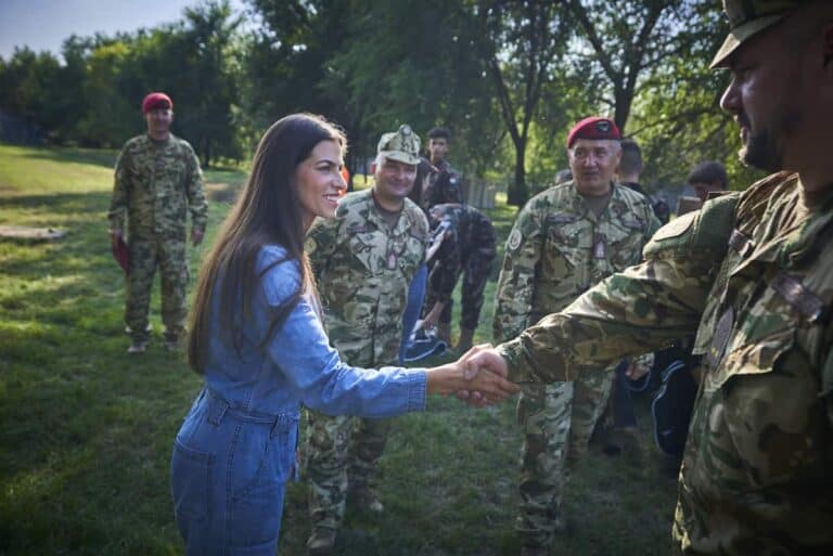 Szentkirályi Alexandra a Magyar Honvédelem Napján a béke fontosságára hívta fel a figyelmet