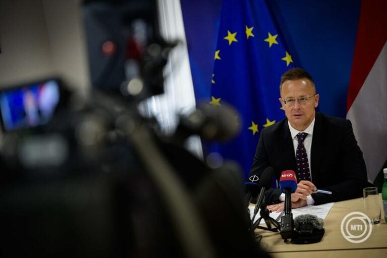 Szijjártó Péter szerint Donald Trump újabb békeerőfeszítése sikert hozott