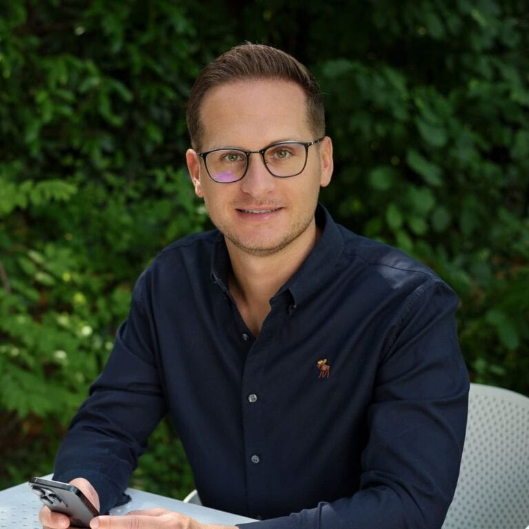 Deák Dániel: „Le kell mondania Orbánnak”