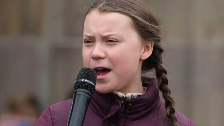 Szabálysértési eljárást indított Greta Thunberg ellen a budapesti rendőrség