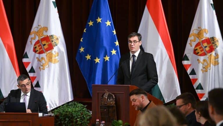 Az Orbán-kormány arra kényszerítené Budapestet, amire nem lehet, szóval a MÁK elvett még 6,2 milliárd forintot a fővárostól a biztonság kedvéért