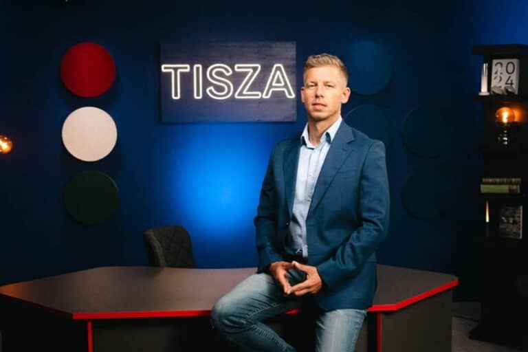Nyomtatott újságot indít a Tisza Párt – kéthetente érkezik a Tiszta Hang
