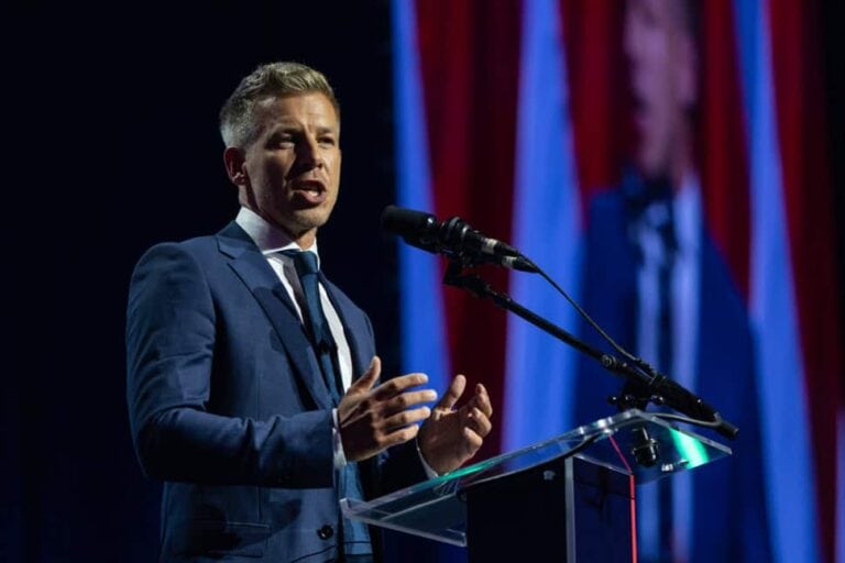 Republikon: 12 százalékpont a Tisza előnye – látványos erősödés az év végén, stabilizálódó politikai erőtér