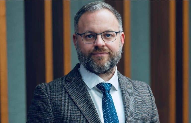 Publicus: Az emberek túlnyomó többsége választási csalásnak gondolja az AI-videókat