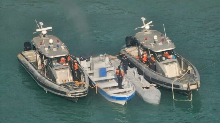 Kolumbia partjainál lefoglalták az első távirányítású narkó-tengeralattjárót