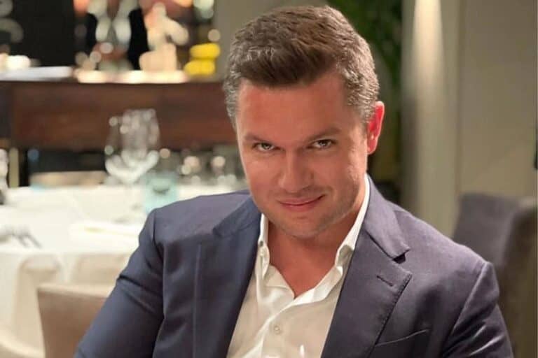 G7: Gazdát cserélt egy 50 milliárdot érő papírdarab, és Matolcsy Ádám közelében landolt