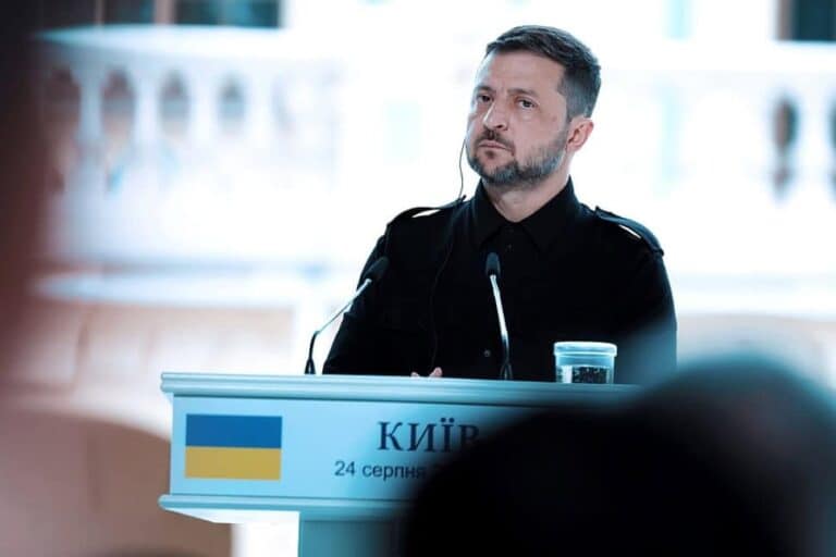 Zelenszkij: ma adjuk át Washingtonnak a módosított béketervet