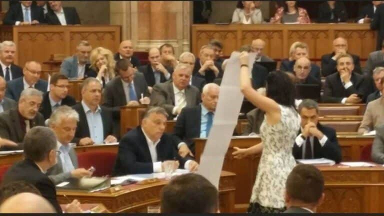 Szabó Tímea megkérdőjelezi, normális-e Semjén Zsolt