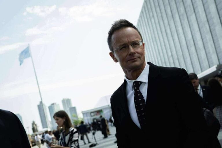 Szijjártó: A Barátság kőolajvezetéket érő támadás Magyarország szuverenitását veszélyezteti