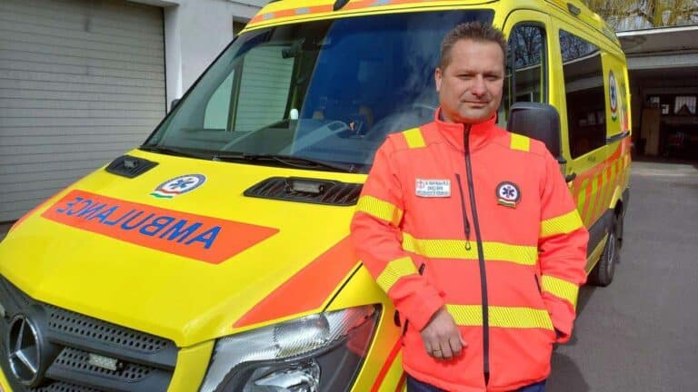 Magyar Péter: Politikai okokból azonnali hatállyal leváltották az OMSZ észak-magyarországi regionális igazgatóját