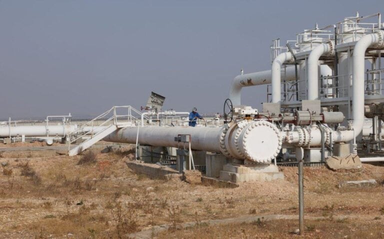 Nem csoda, hogy Trump kikosarazta Orbánt, Erdogannak is el kell fordulnia az orosz olajtól – a világ elfordul Moszkvától, Magyarország viszont továbbra is kapaszkodik