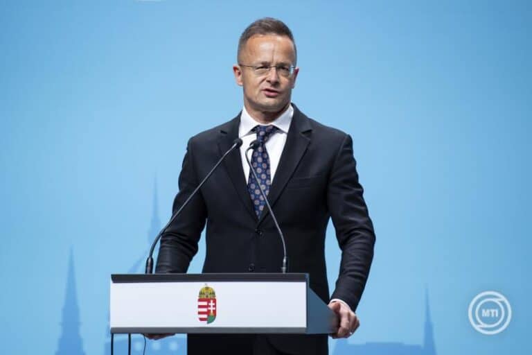 Nem engedte leszállni Szijjártó honvédségi gépét Bosznia-Hercegovina védelmi minisztere
