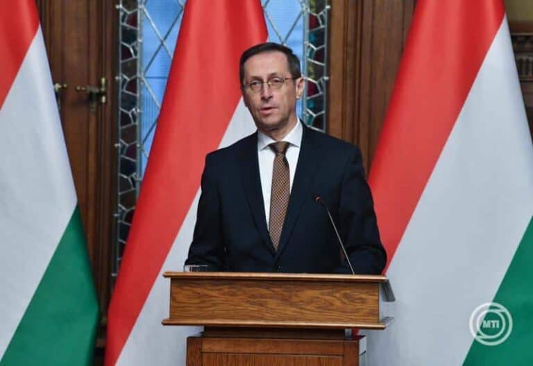 Magyar Péter: Haladéktalanul szólaljon meg Varga Mihály, a Nemzeti Bank elnöke az Orbán Viktor által kitárgyalt amerikai mentőcsomag kapcsán