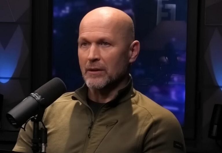 Buda Péter szerint Orbán egy orosz háborús tervet támogat, ami Európa kapitulációját jelentené – súlyos nemzetbiztonsági kockázatokra figyelmeztet a szakértő