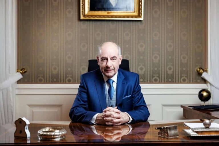 Sulyok Tamás volt kommunikációs igazgatója: Ők nem az emberekért, ők a saját jólétükért gondoltak dolgozni