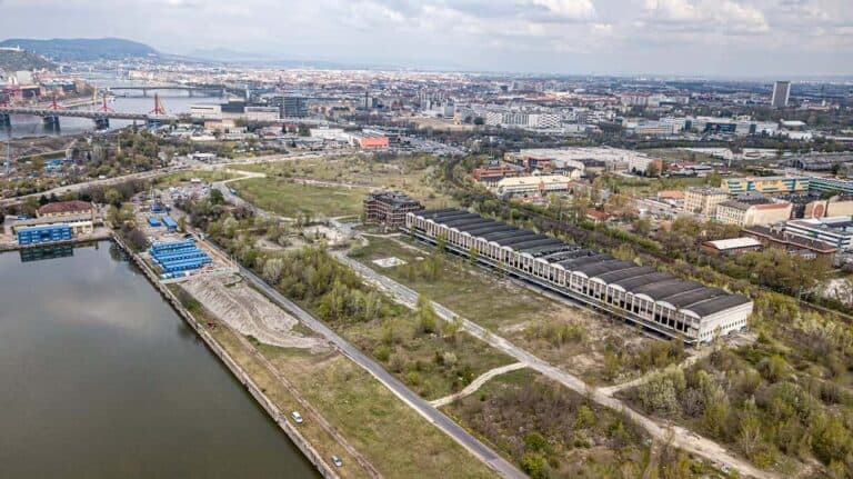 A terveket még senki nem látta, de az Orbán-kormány már üzleti partnert keres, tavaszig dönt a Diákvárosról – újraindul a vitatott gigaberuházás