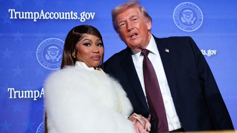 18 000 bot tolhatta fel Nicki Minaj politikai posztjait – a közösségi média új propagandagépezete?