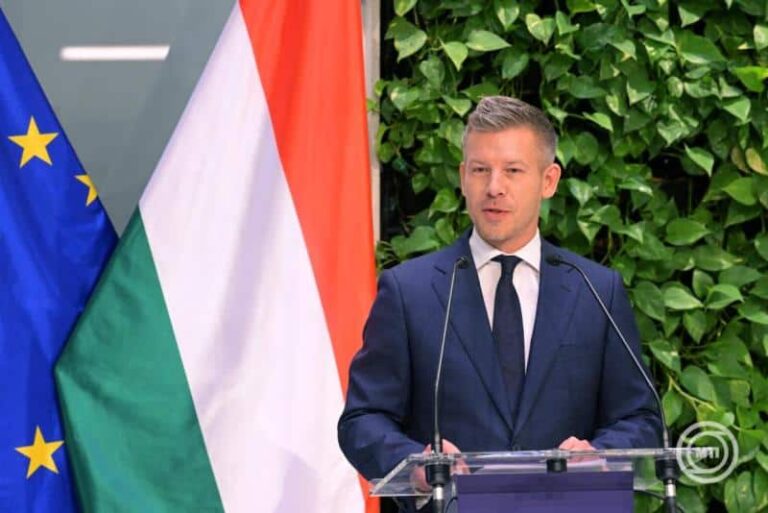 Magyar Péter visszaszólt Orbán Viktornak: szerinte az uniós pénzek hazahozatalának egyetlen ára az orbáni korrupció felszámolása volt